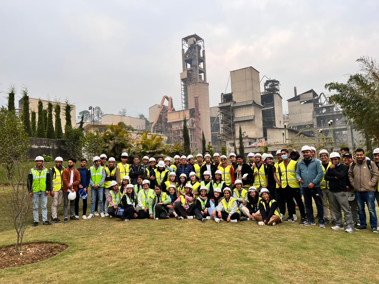 Civil Engineering Student visited United Cement Factory.